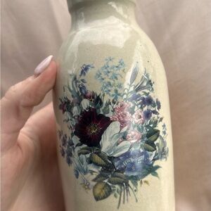 VTG Casey Pottery Floral Ceramic Vase in Cream with Multicolor Bouquet Design